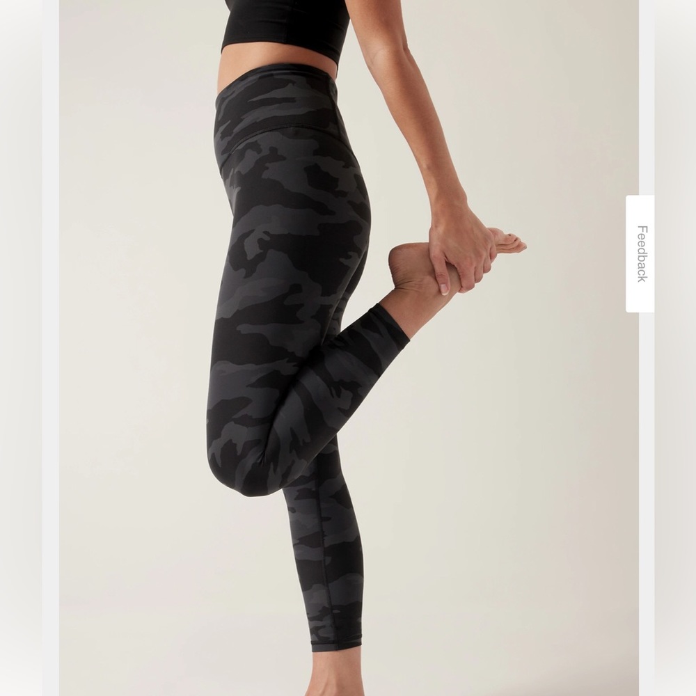 💵 NWT | ATHLETA Elation Camo 7/8 Tight - LP - Picture 9 of 9